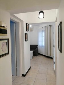 Hall Kitchen to L Room