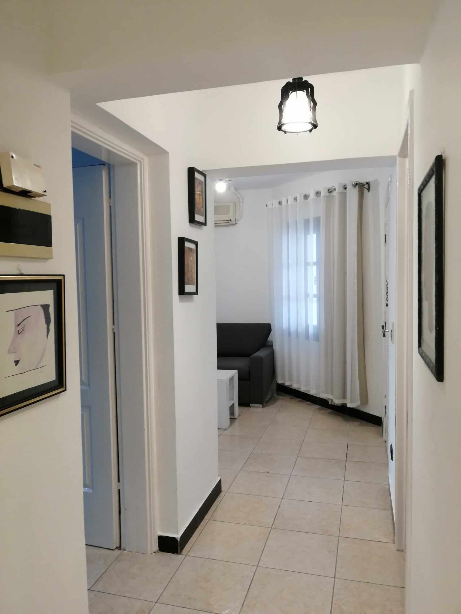 Hall Kitchen to L Room