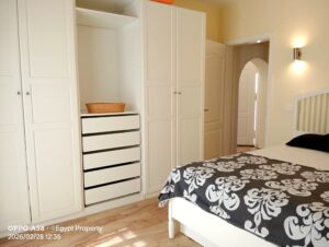 Queen Bed 5